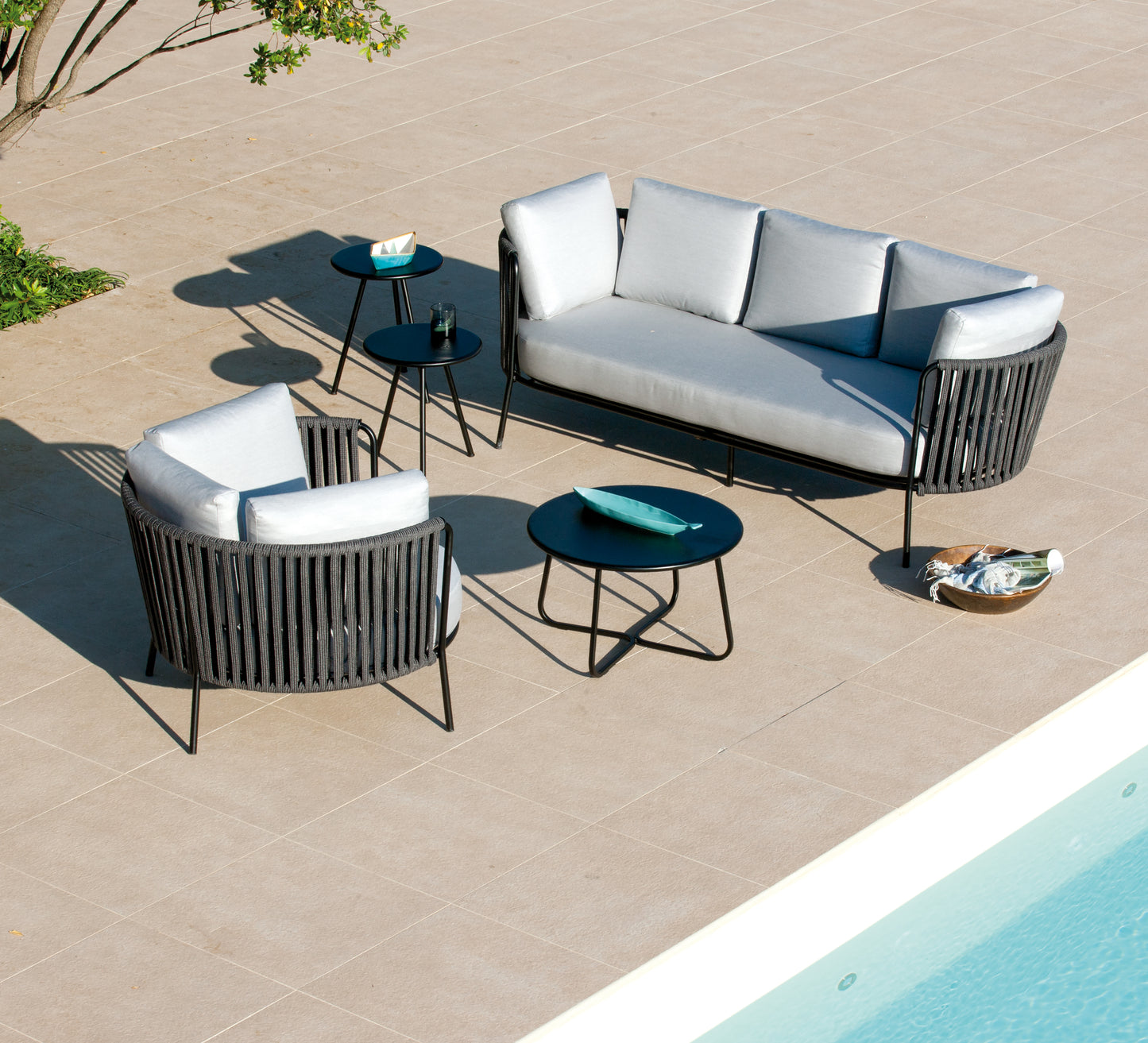 Italian Garden Outdoor Sofas Lucy SR GRY-BLK GRY