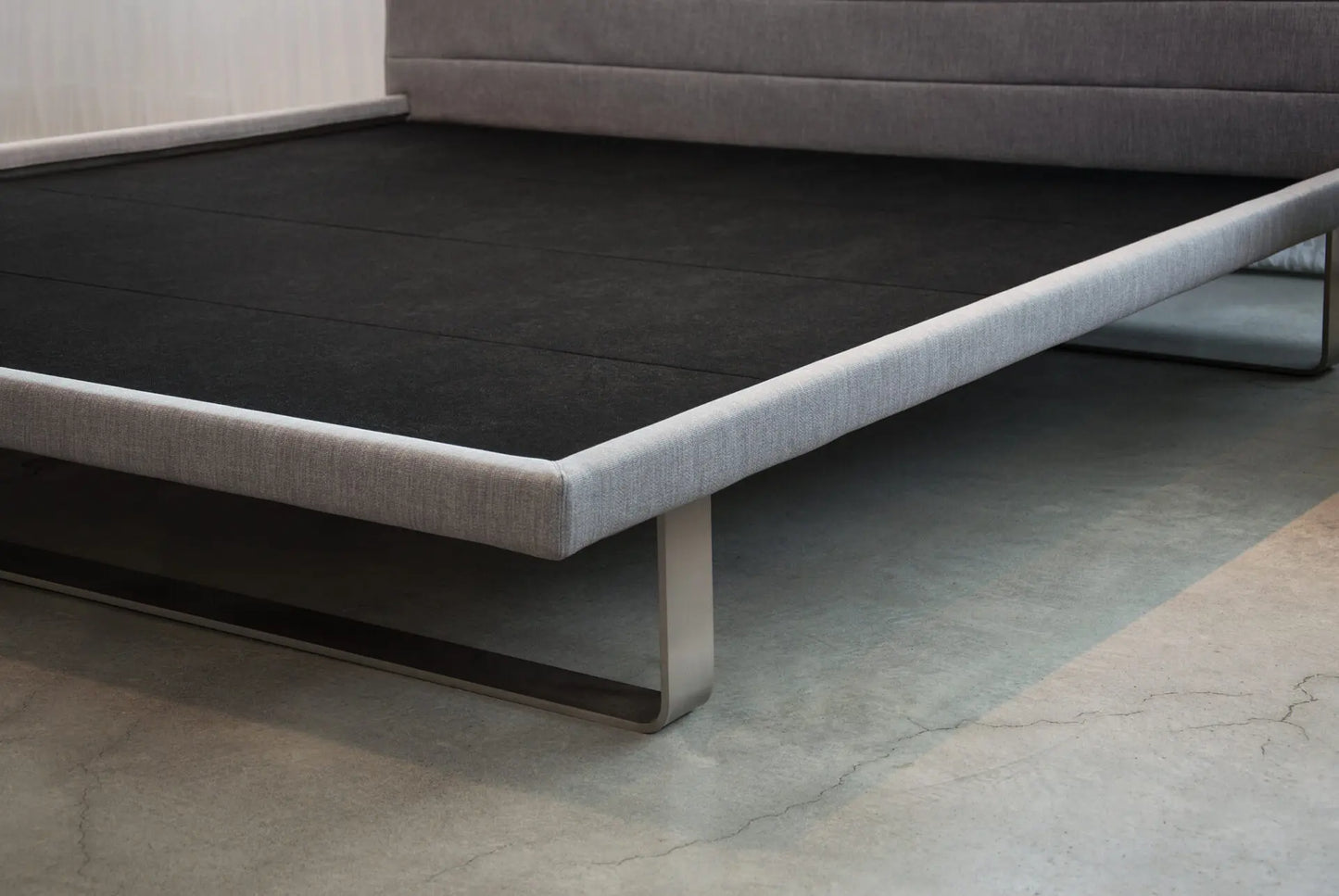 Emy Platform Bed