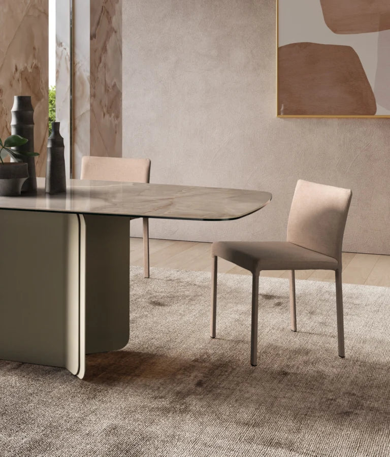 Corinto Dining Table