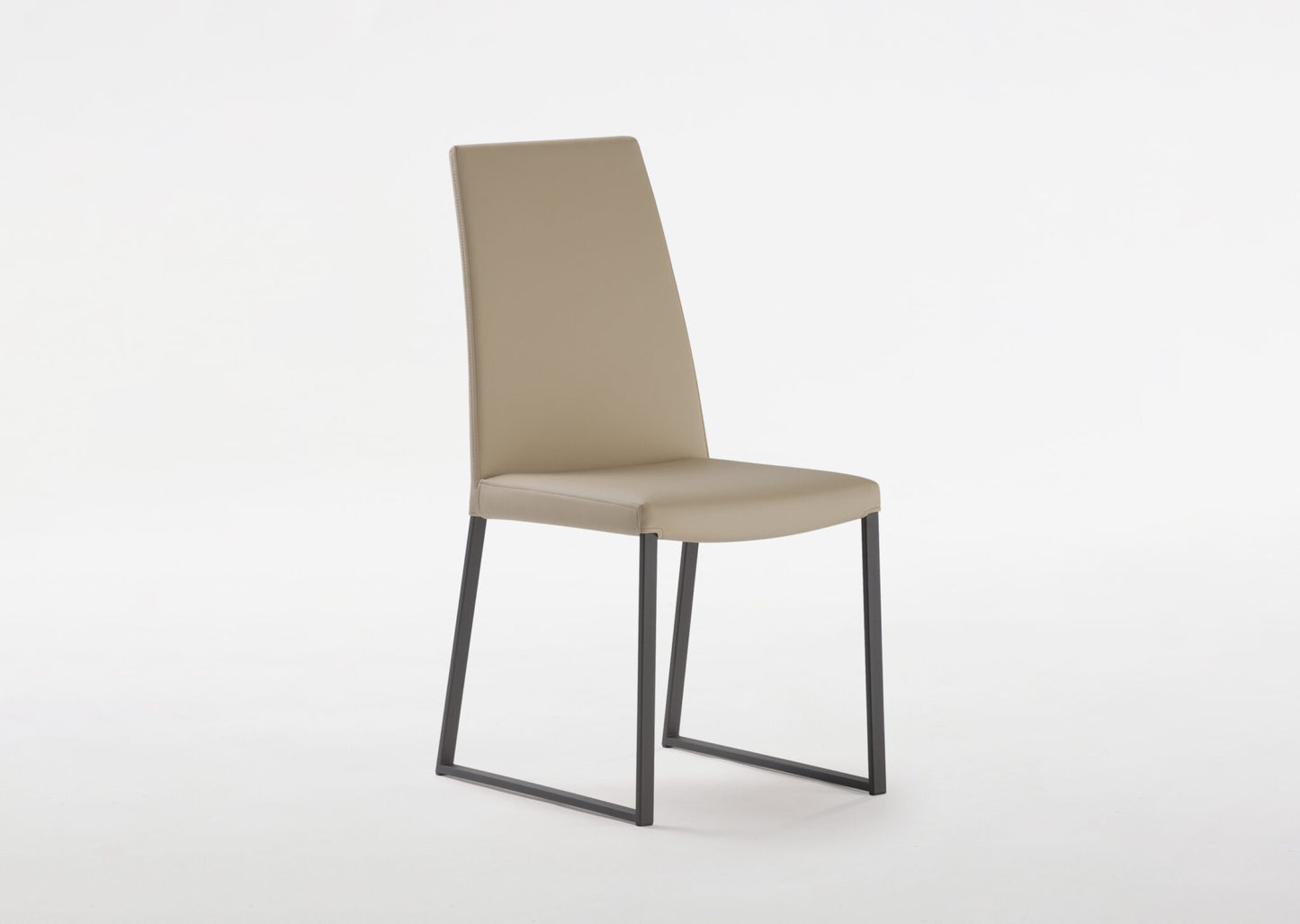 Curvo Dining Chair
