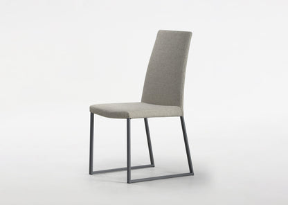 Curvo Dining Chair