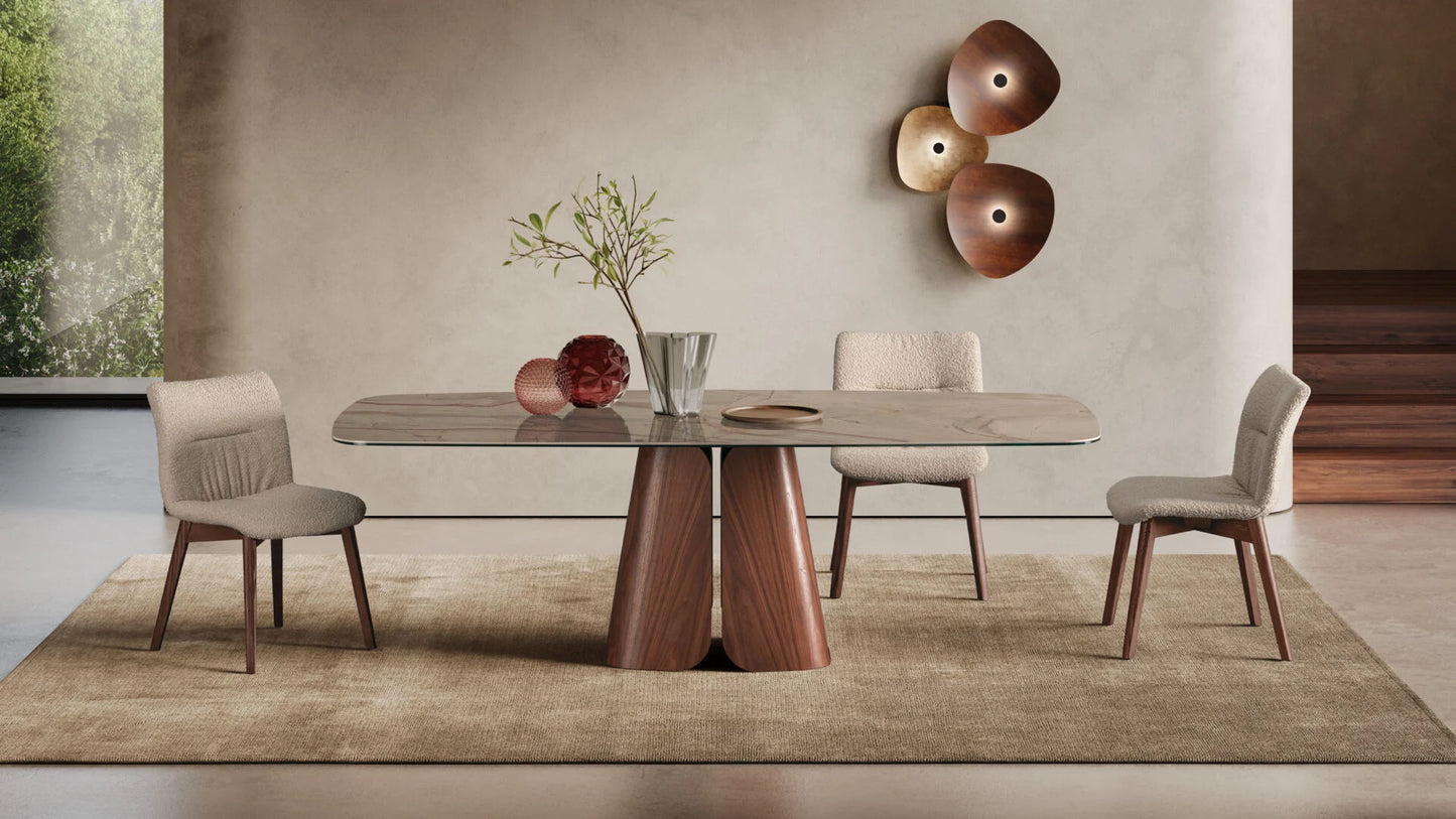 Bacio Dining Table