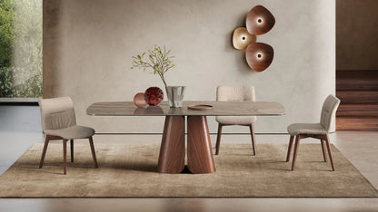 Bacio Dining Table