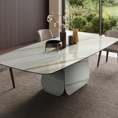 Cubo Dining Table